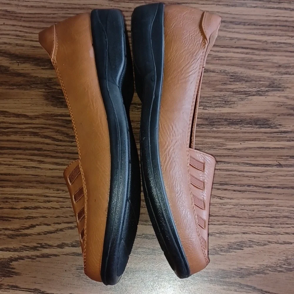 EASY street 9W woman's Brown Flats